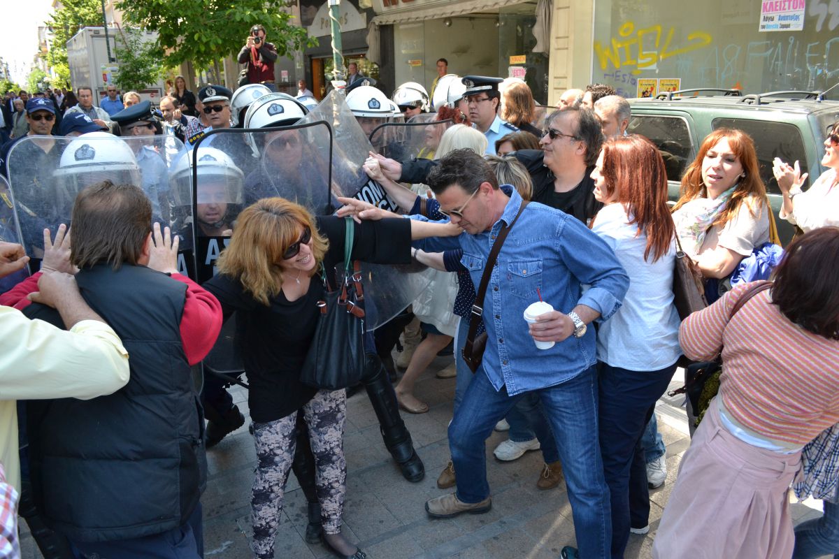 Ένταση και επεισόδια για τον Βενιζέλο