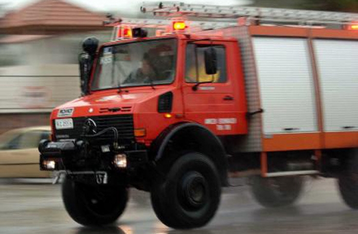 ΤΩΡΑ-Φωτιά στην Κερατέα