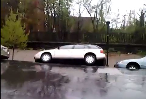 ΒΙΝΤΕΟ-Δείτε πως βυθίστηκε ο δρόμος στη Βαλτιμόρη