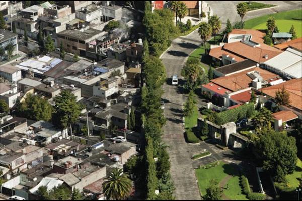 ΦΩΤΟ-Οι δύο κόσμοι στο Μεξικό