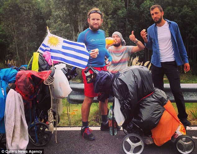 ΦΩΤΟ-Με τα πόδια Βραζιλία για το Μουντιάλ!