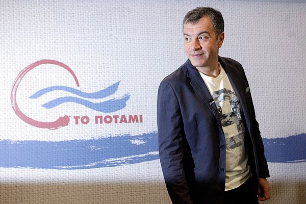 ΒΙΝΤΕΟ-Θεοδωράκης: Να αρνηθούν τα κόμματα να πάρουν τα 7 εκατ. ευρώ