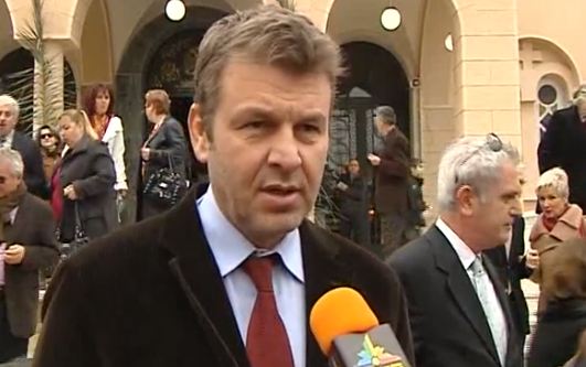 Γκλέτσος: Θα πέσει και καμιά σφαλιάρα