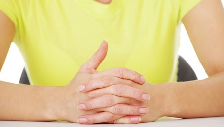 Πώς να μαθαίνεις τα μυστικά των ανθρώπων από… τα χέρια τους