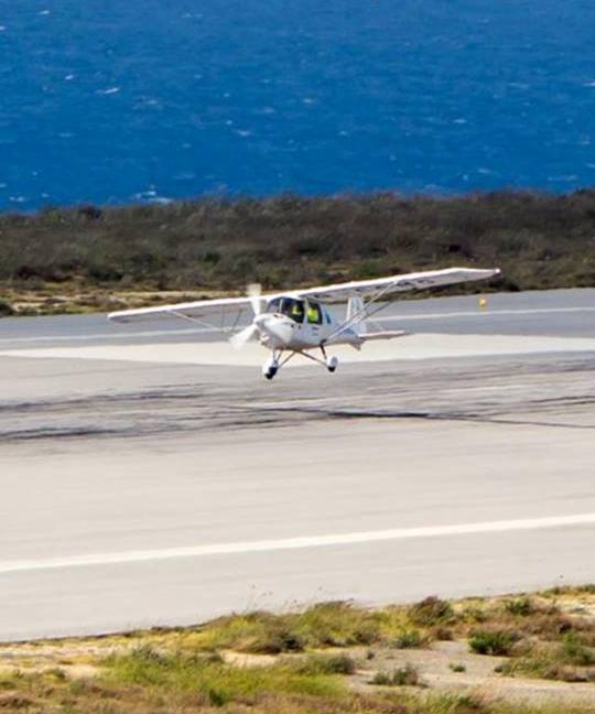 ΦΩΤΟ- Έσπασαν το ρεκόρ guinness και προσγειώθηκαν στην Κρήτη