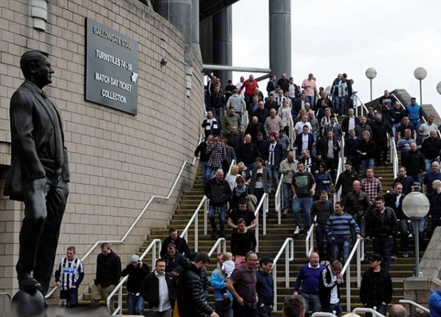 ΒΙΝΤΕΟ-Έκαναν πράξη την απειλή τους