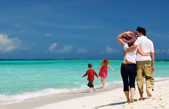 Δωρεάν διακοπές για 120.000 εργαζόμενους