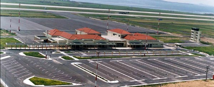 ΤΩΡΑ-Πληροφορίες για ρωγμές στην οροφή του αεροδρομίου της Λήμνου