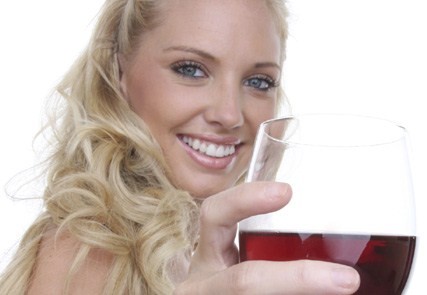 Το κόκκινο κρασί προστατεύει από την τερηδόνα