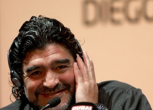 ΦΩΤΟ-Η selfie του Μαραντόνα με τον Καναβάρο