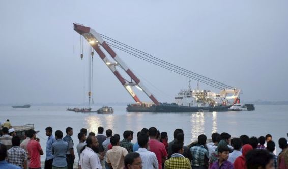 Σαράντα νεκροί σε ναυάγιο στο Μπαγκλαντές