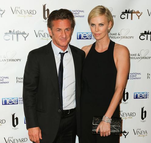 Ένα μονόπετρο για την Σαρλίζ Θερόν