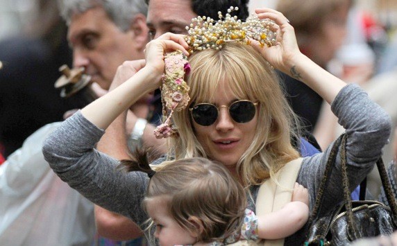 ΦΩΤΟ-Οι πιο στυλάτες celebrities μαμάδες