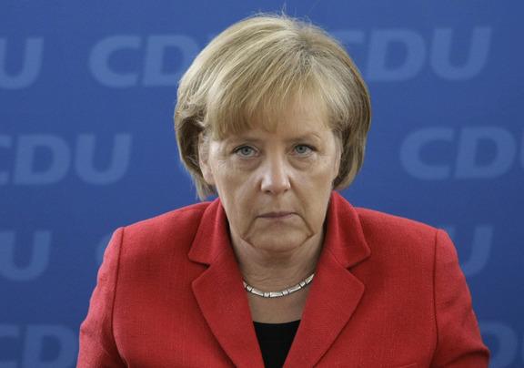 Libération: Η Γερμανία της Μέρκελ κυριαρχεί στην ΕΕ