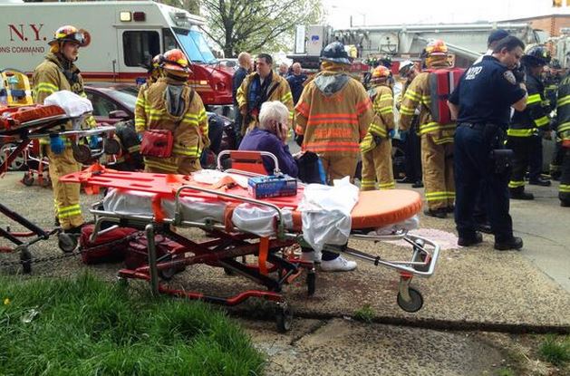 ΦΩΤΟ- Τουλάχιστον 4 οι τραυματίες από τον εκτροχιασμό του μετρό