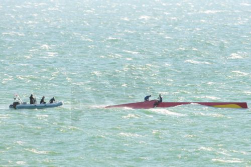 ΦΩΤΟ-Την Τρίτη η ρυμούλκηση του καναντέρ