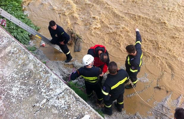 Διασώθηκαν Τσέχοι τουρίστες στον Αχέροντα