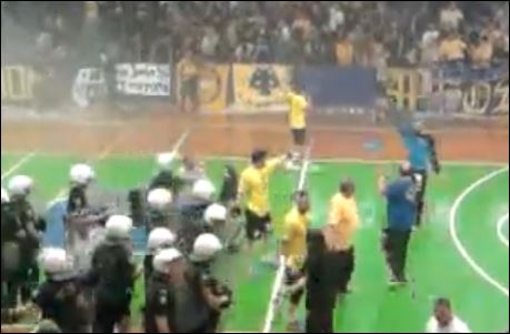 Νέο βίντεο από τα επεισόδια στην Κυψέλη