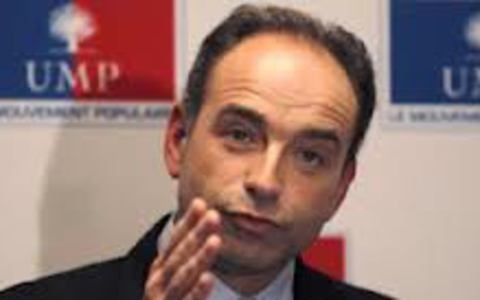 Παραιτήθηκε ο αρχηγός του κόμματος της γαλλικής δεξιάς