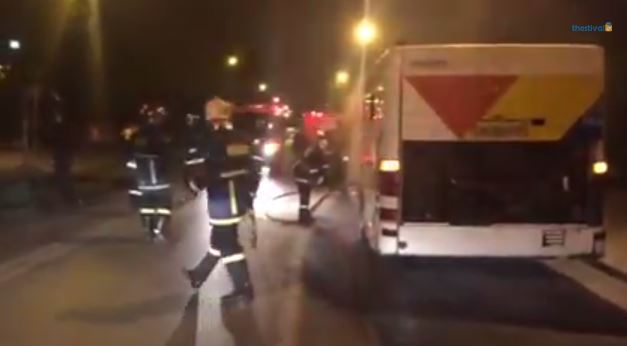 ΒΙΝΤΕΟ-Φωτιά σε λεωφορείο στη Θεσσαλονίκη