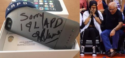 ΦΩΤΟ-Η Rihanna, μία selfie, ένας αστυνομικός και 81.000 δολάρια