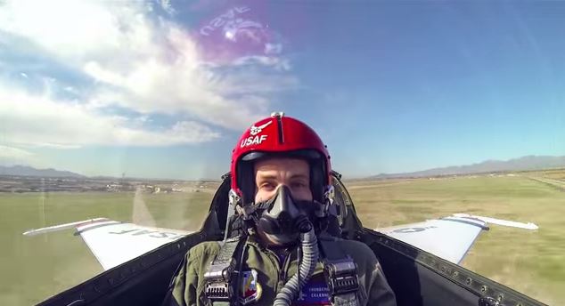 ΒΙΝΤΕΟ-Βόλτα με ένα F-16