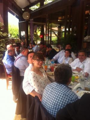 ΦΩΤΟ-Το γεύμα του Καμμένου στην Ελάτη Τρικάλων