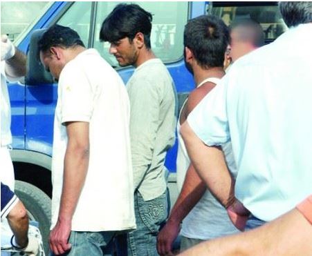 690 μετανάστες στις ακτές της Σικελίας