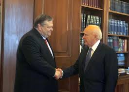 Βενιζέλος: Θα πω στον Παπούλια ότι φεύγω αν η Ελιά πάρει χαμηλά ποσοστά