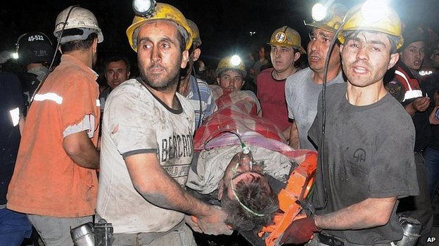 Εκατόμβη νεκρών στην Τουρκία