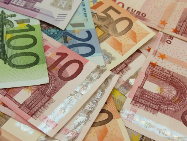 Εκδόθηκαν 10.000 εντολές κατάσχεσης