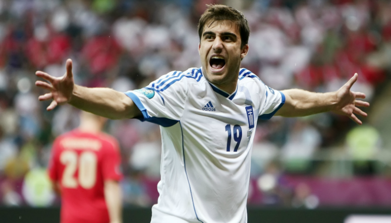 Αγωνία για τον Παπασταθόπουλο – αποχώρησε τραυματίας