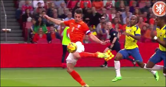 ΒΙΝΤΕΟ-Το φοβερό γκολ του Φαν Πέρσι