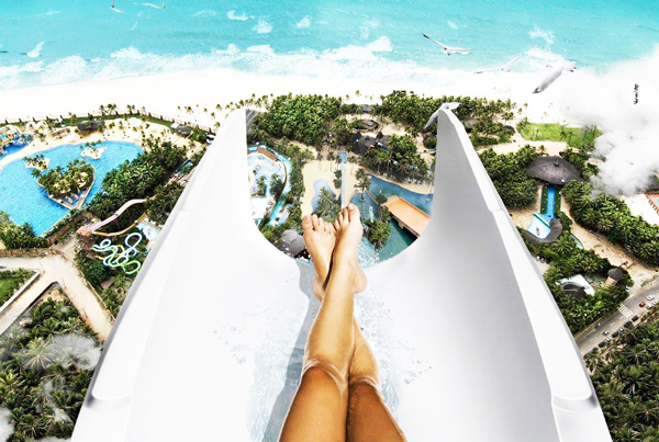 ΦΩΤΟ-Η ψηλότερη νεροτσουλήθρα στον κόσμο