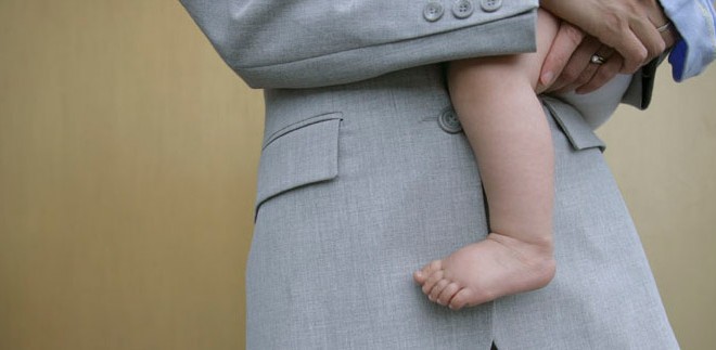 Άνευ αποδοχών γονικές άδειες για τους αναπληρωτές εκπαιδευτικούς