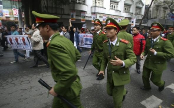 Ανεβαίνει το θερμόμετρο ανάμεσα σε Βιετνάμ και Κίνα