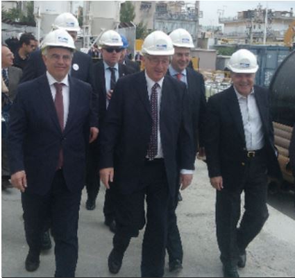 ΦΩΤΟ-Ο Γιούνκερ στα έργα του μετρό