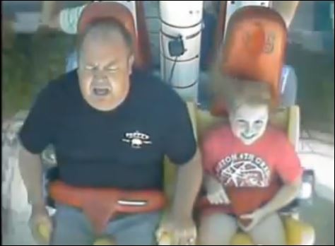 ΒΙΝΤΕΟ-Ο μπαμπάς “τα έκανε πάνω του”