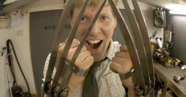 ΒΙΝΤΕΟ-Έφτιαξε τα νύχια του Wolverine