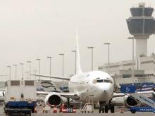 Έκανε τη γυναίκα του για να φύγει από τη χώρα