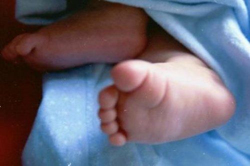 Αερογέφυρα ζωής για 2χρονο αγοράκι