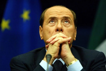 Μπερλουσκόνι: Το ευρώ μπορεί να εξαφανισθεί
