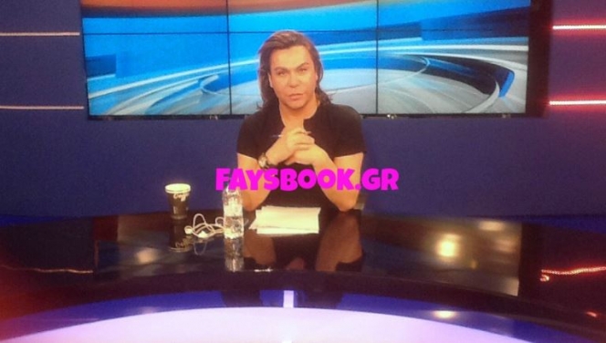 ΦΩΤΟ-Στα γυρίσματα της νέας εκπομπής του Τρύφωνα Σαμαρά