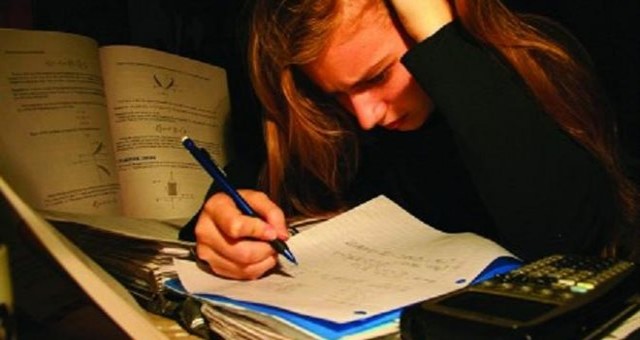 Εξετάσεις-Πως να βοηθήσεις ένα αγχωμένο και κουρασμένο παιδί