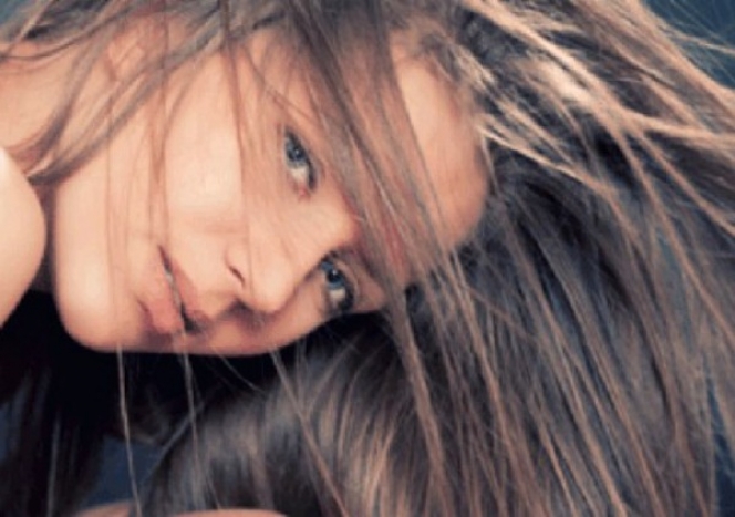 Πέντε ασυνήθιστοι τρόποι για να μακρύνουν τα μαλλιά σου