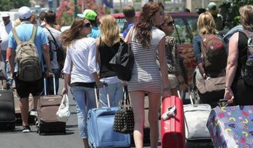ΣΕΤΕ: 19 εκατ. τουρίστες φέτος στην Ελλάδα