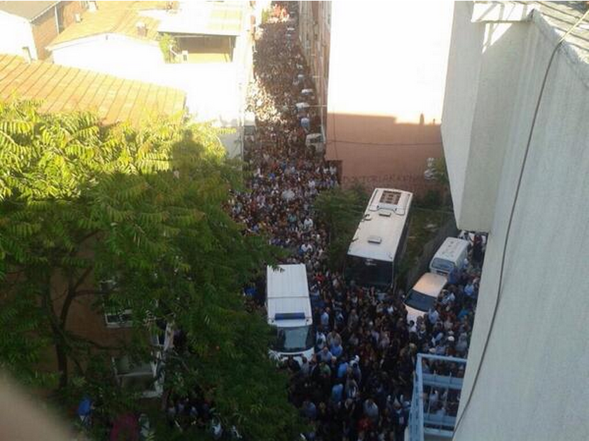 Τουρκία-Χιλιάδες στην κηδεία του διαδηλωτή