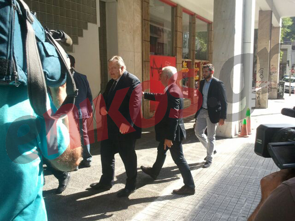 Σύσκεψη στην Χαριλάου Τρικούπη