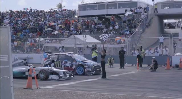 ΒΙΝΤΕΟ-Ken Block Vs Lewis Hamilton