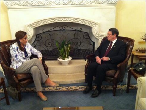 ΦΩΤΟ-Η Ντόρα Μπακογιάννη με τον Νίκο Αναστασιάδη